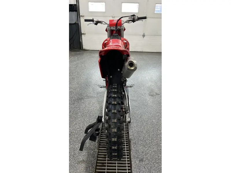 2025 GASGAS MC 250F thumbnail 7