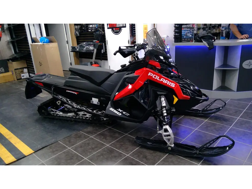 Polaris 850 INDY XC 137 LAUNCH EDITION  2021
