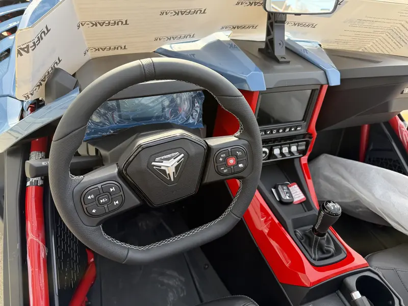 2025 SLINGSHOT Slingshot R Manuel