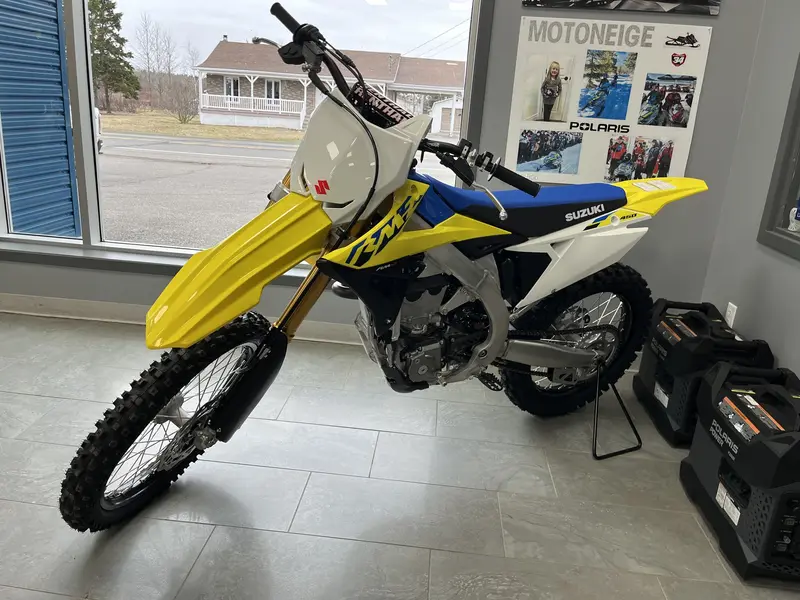 2025 Suzuki RM-Z450 thumbnail 3