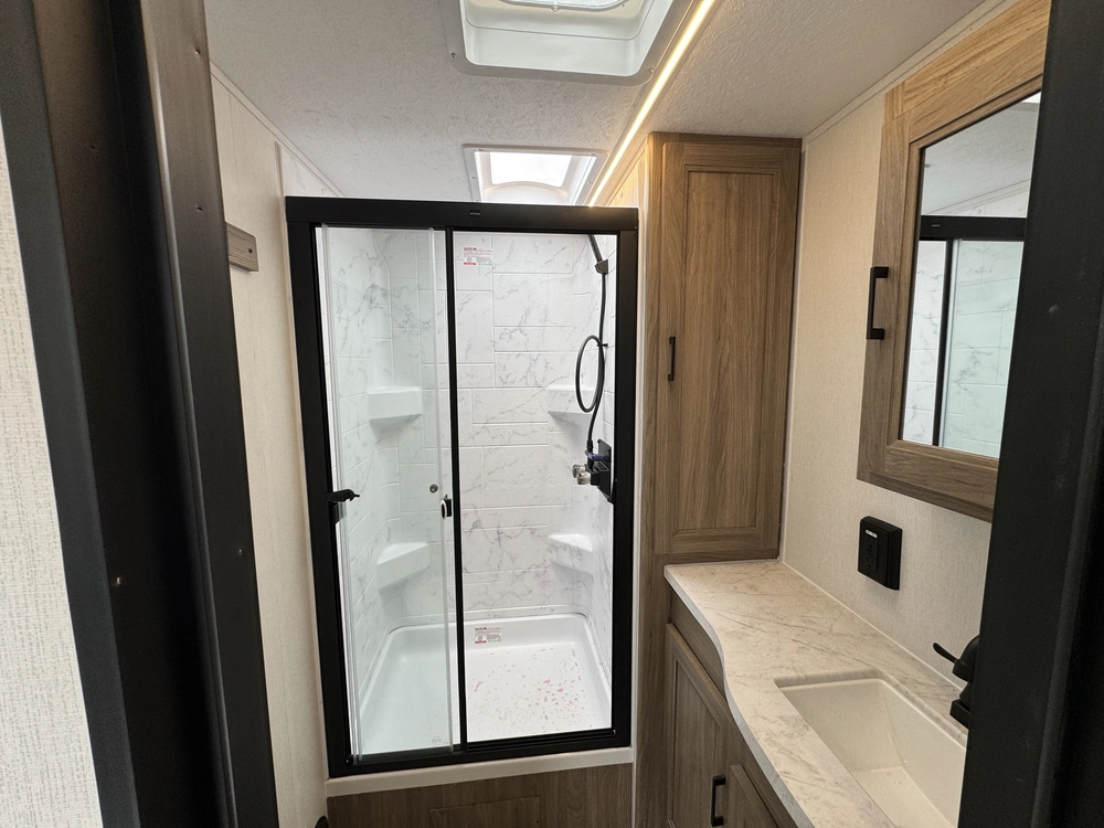 Coachmen Freedom Ultra Lite 274rks 2025 alt