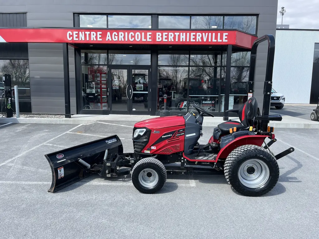 2020 Mahindra Emax22L