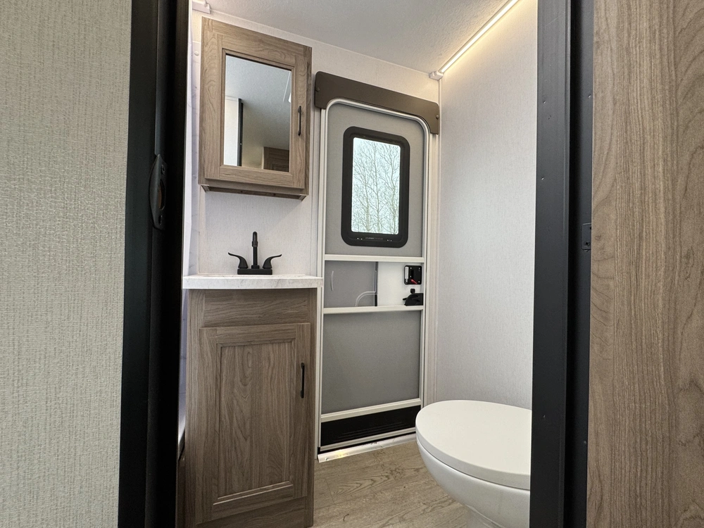 Coachmen Freedom Express Select 31se 2025 alt