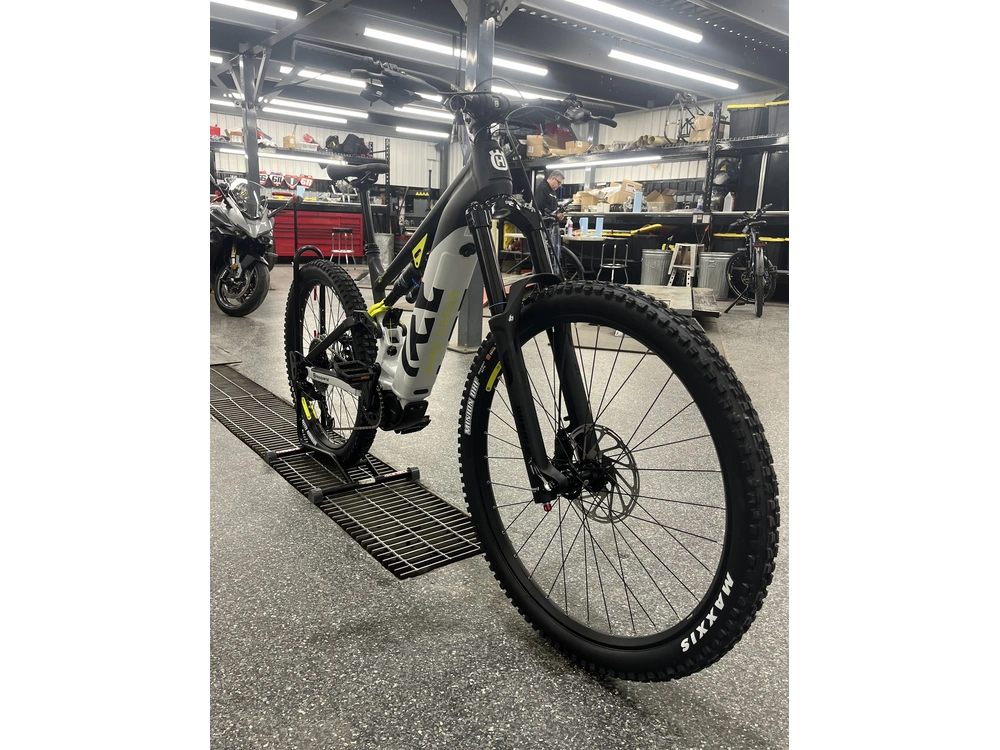 Husqvarna Hard Cross Hc1 Medium 2023 alt