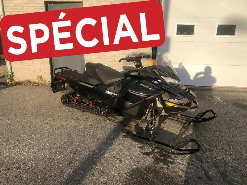 2022 Ski-Doo RENEGADE X 900 ACE TURBO 137 