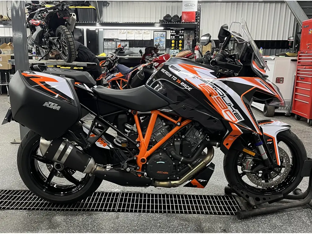 2024 KTM 1290 SUPER DUKE GT GT