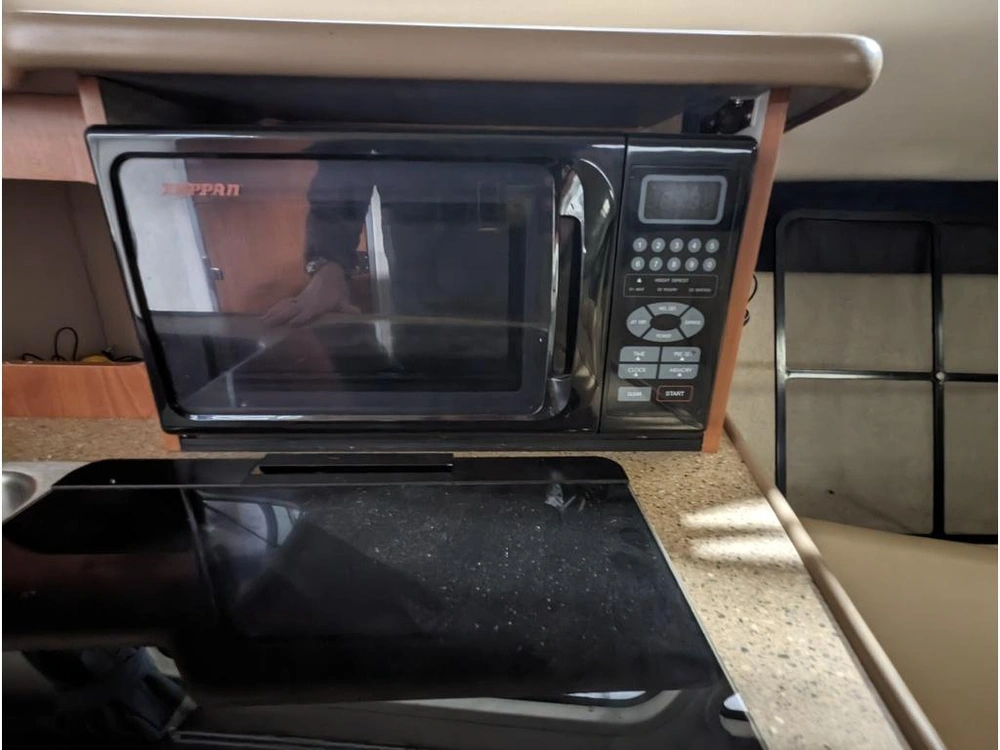 Bayliner 245 2006 alt