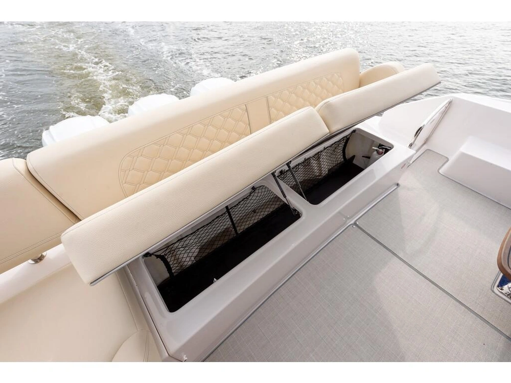 Regal 42 Fxo 2026 alt