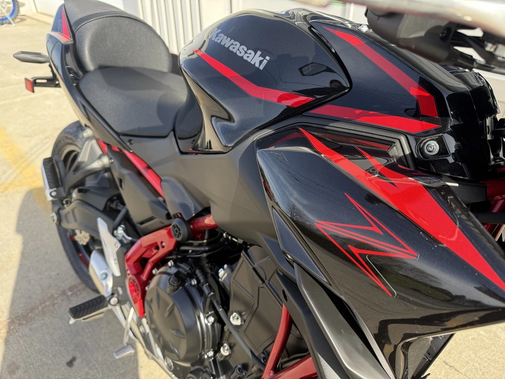 Kawasaki Z650 Abs 2025 alt