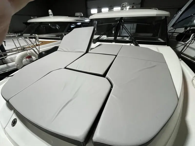 2022 Jeanneau NC 1095