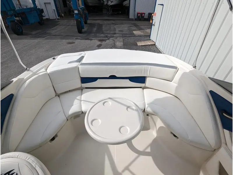 Monterey Boats FS 224 2011
