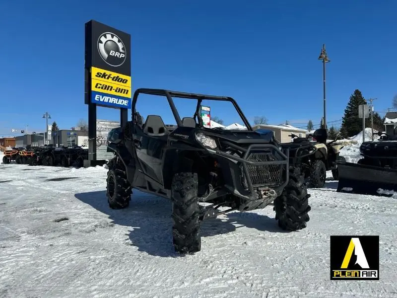 2023 Can-Am Commander XT 700