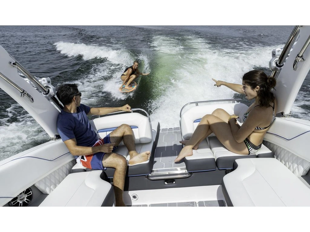 Regal Ls6 Surf 2026 alt