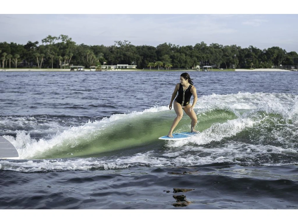 Regal Ls6 Surf 2026 alt