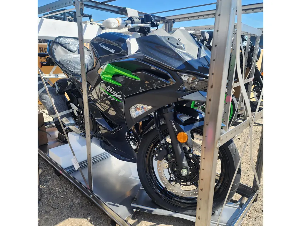 2025 Kawasaki Ninja 500 