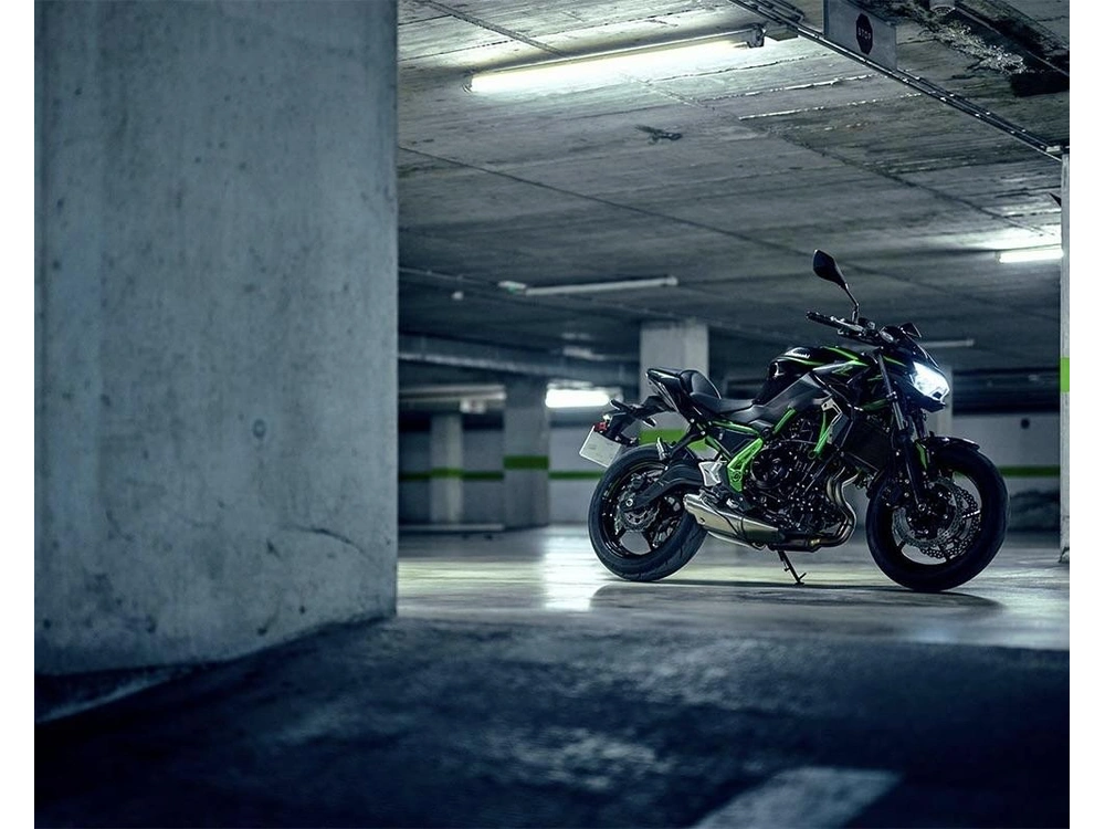 Kawasaki Z650 2025 alt