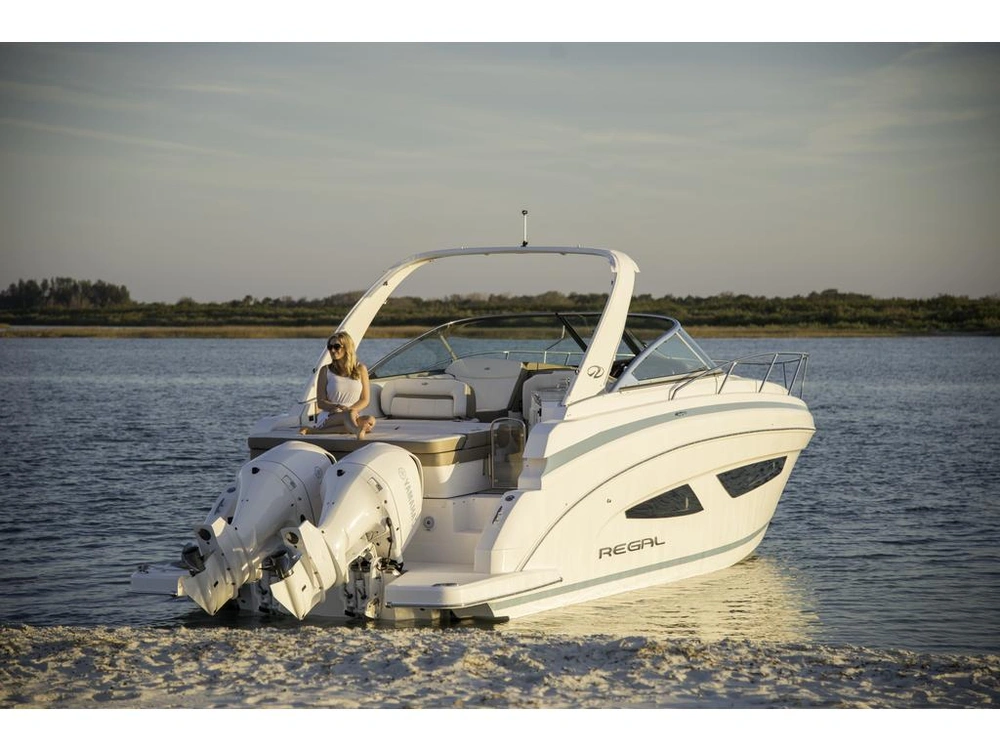 Regal 33xo 2026 alt