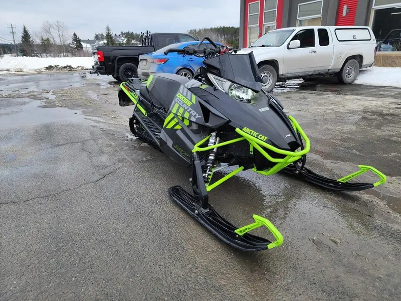 2017 Arctic Cat XF 8000 CROSS COUNTRY 137