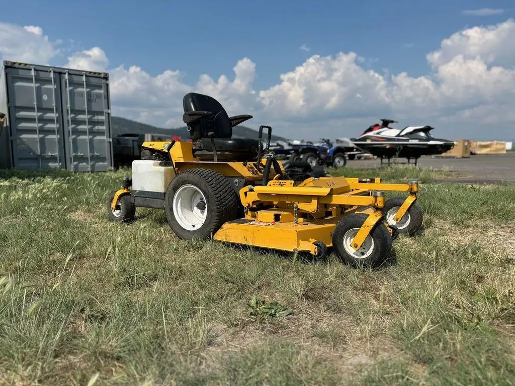 2012 Walker Mowers Model H 27i