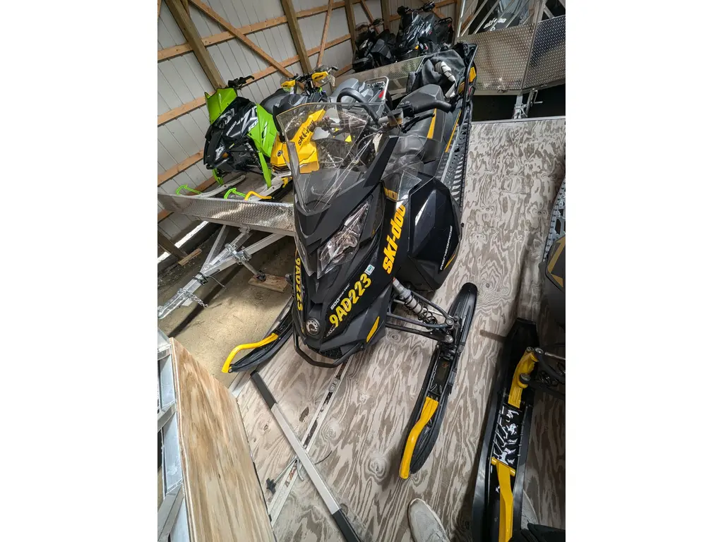 2014 Ski-Doo RENEGADE ADRENALINE