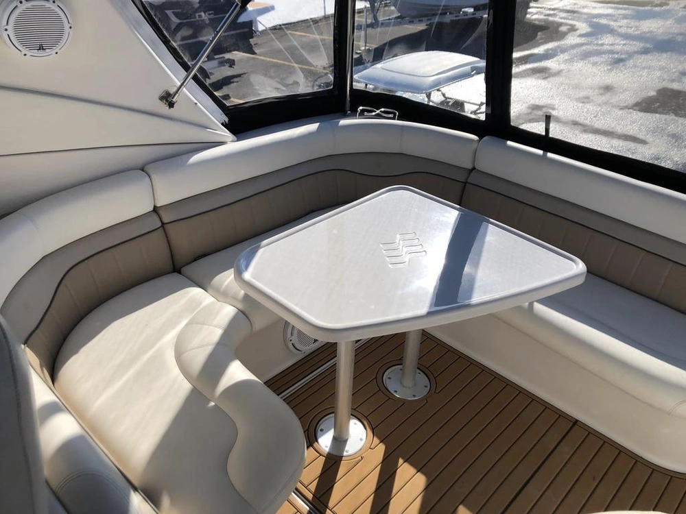 2005 Four Winns 348 alt