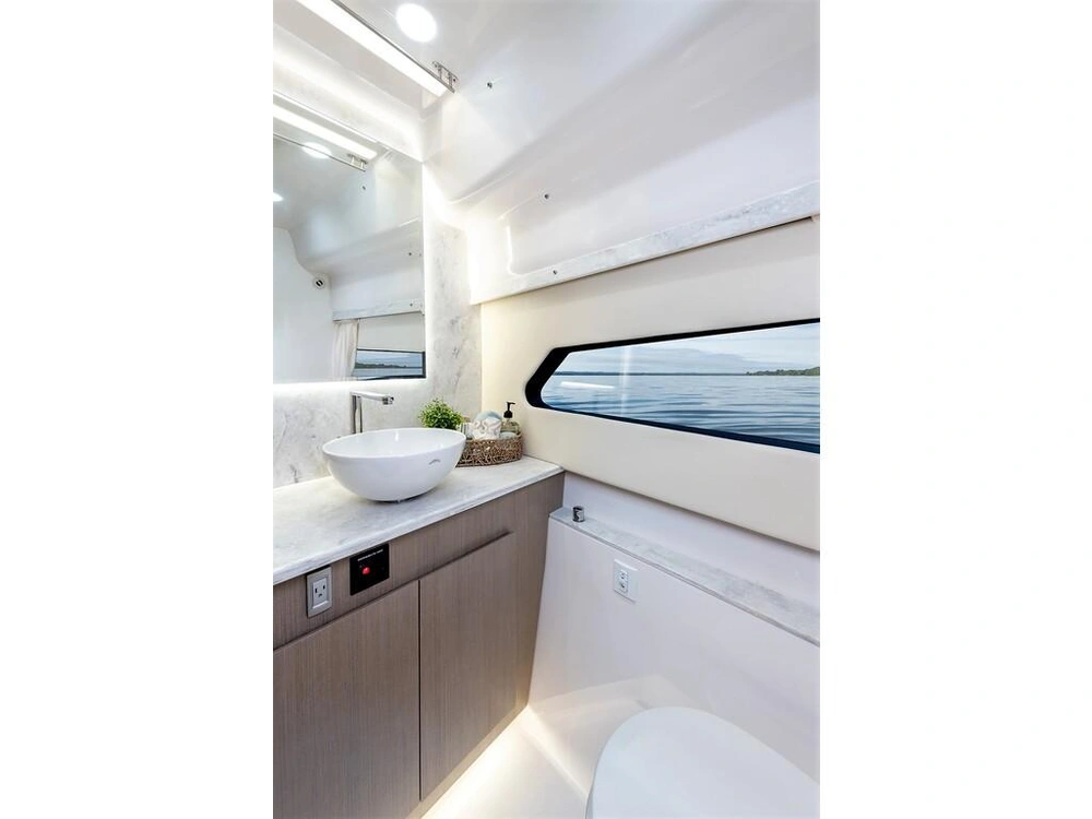 Regal 42 Xo 2026 alt