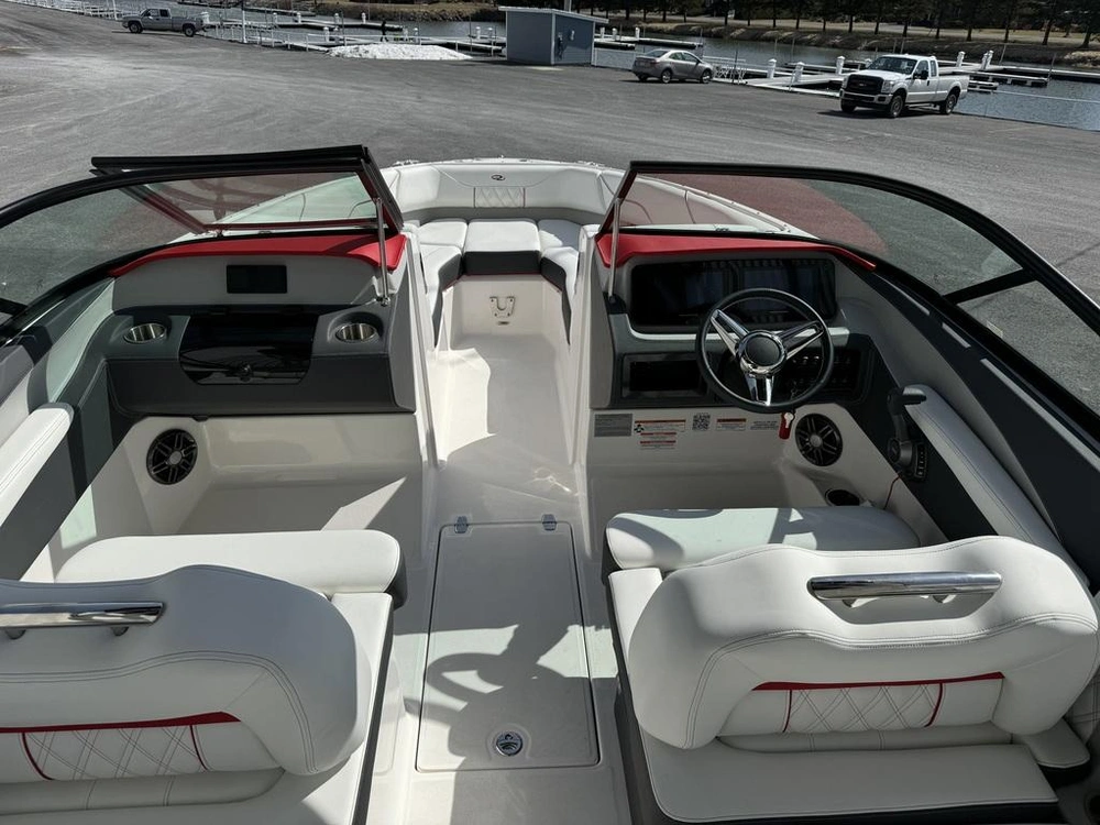 Regal Ls4 Surf 2024 alt