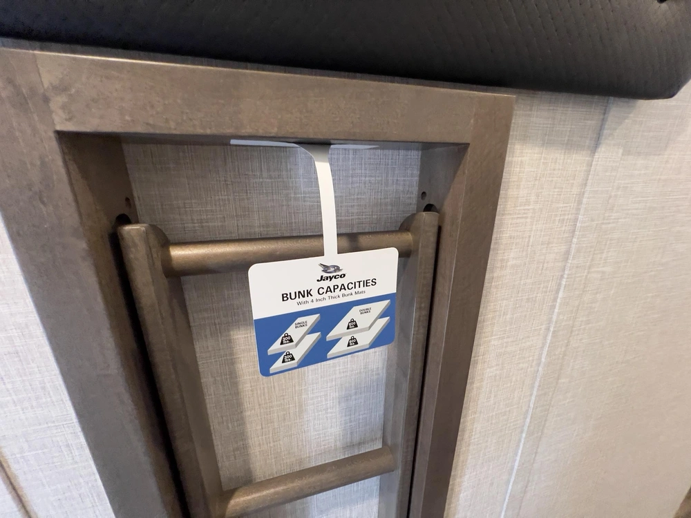 Jayco Eagle 355mbqs 2025 alt