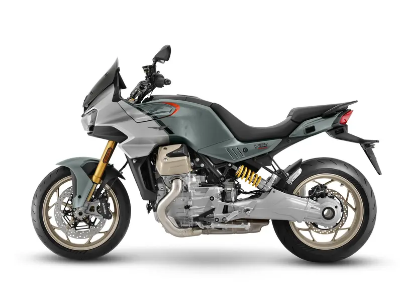 2025 Moto Guzzi V100 MANDELLO S VERDE GHIACCIO