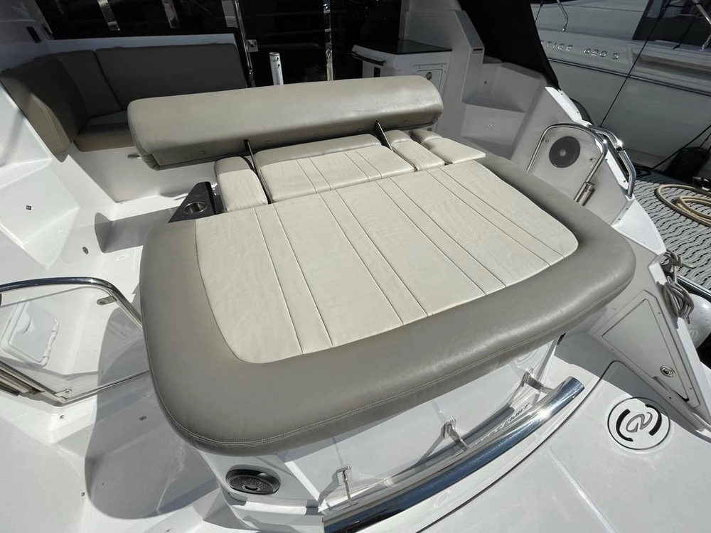 Regal 42 Sport Coupe 2015 alt