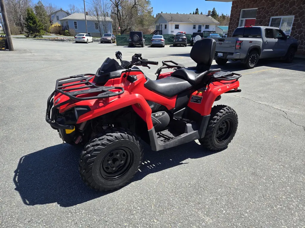 2017 Can-Am OUTLANDER MAX 570