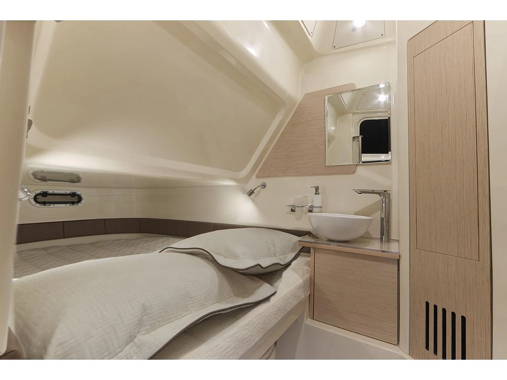 Chris-craft 30 Catalina 2026 alt