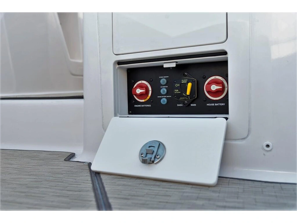 Regal Sav 33 2026 alt