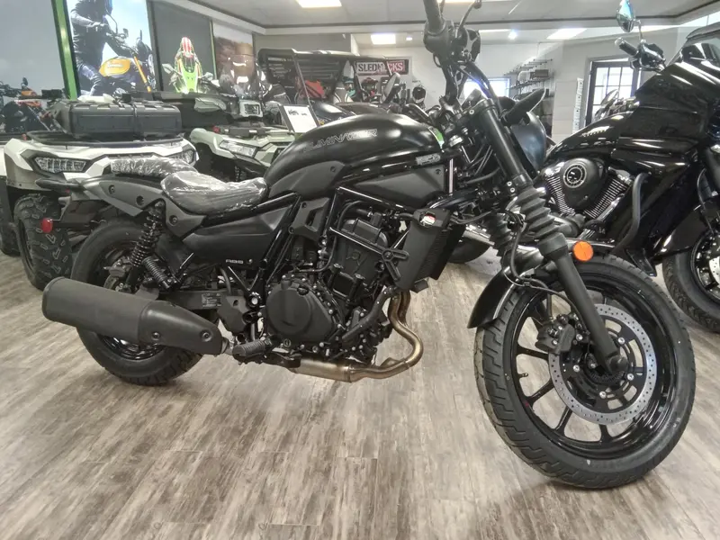 2025 Kawasaki ELIMINATOR SE