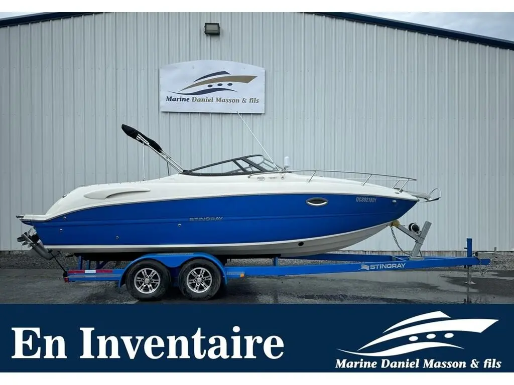 Stingray Boat Co 250 CR  2022