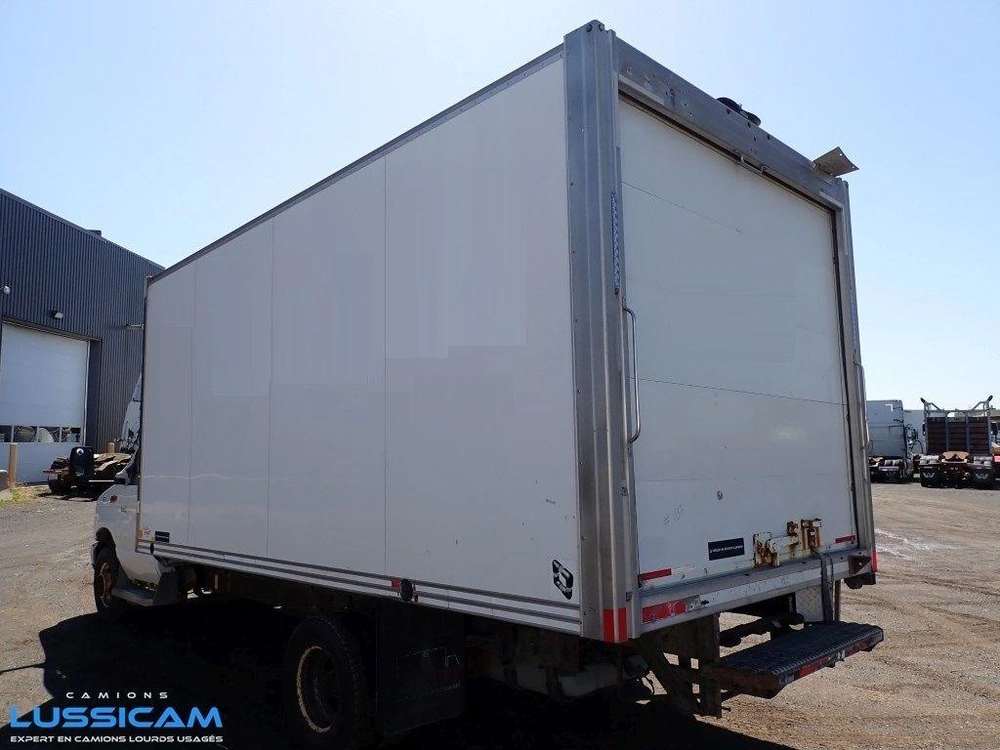 Ford E-450 2013