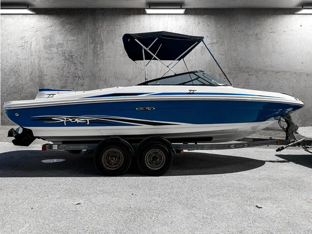 Sea Ray Sport 205 ! 161.8 HEURE ! 2014