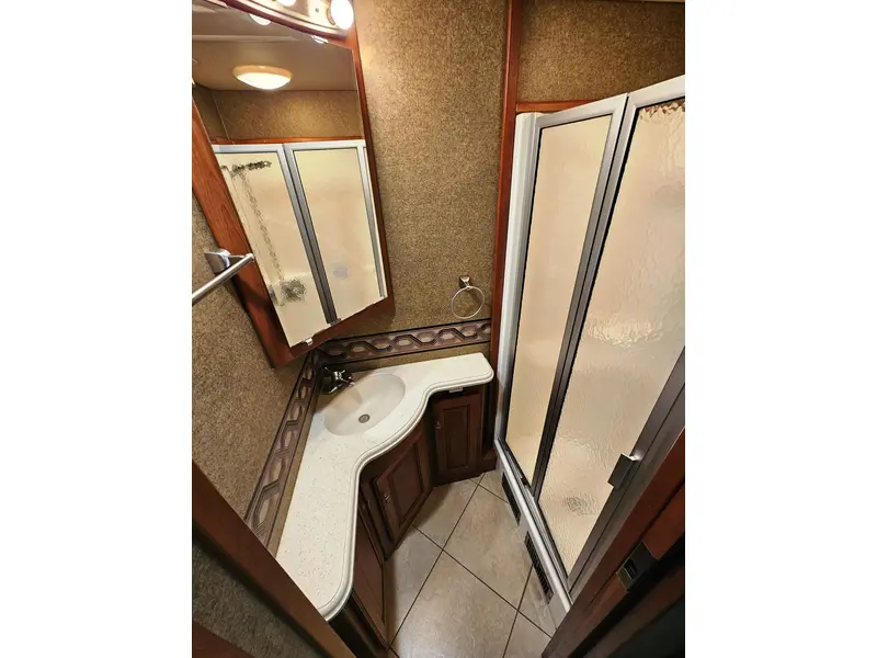 2014 WINNEBAGO ITASCA SUNCRUISER 38Q