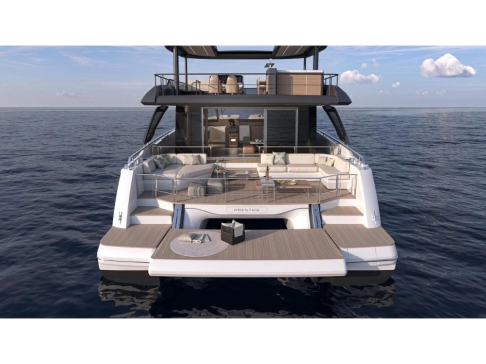 Prestige Yachts M7 2026 alt