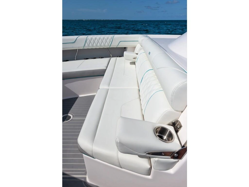 Regal Sav 38 2026 alt
