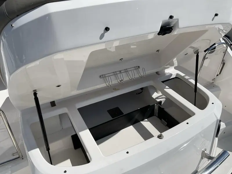 2015 Regal 42 SPORT COUPE