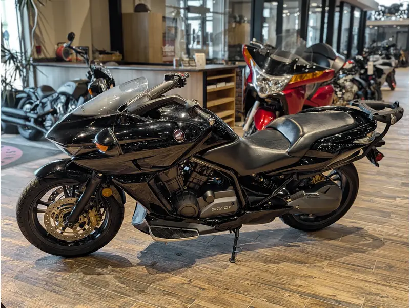 2009 Honda DN-01 // Black
