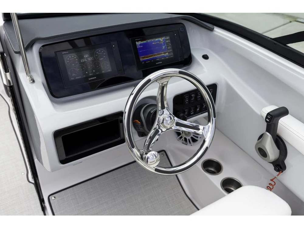 Regal Lx2 2026 alt