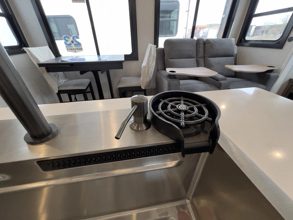 Jayco Eagle 355mbqs 2025 alt