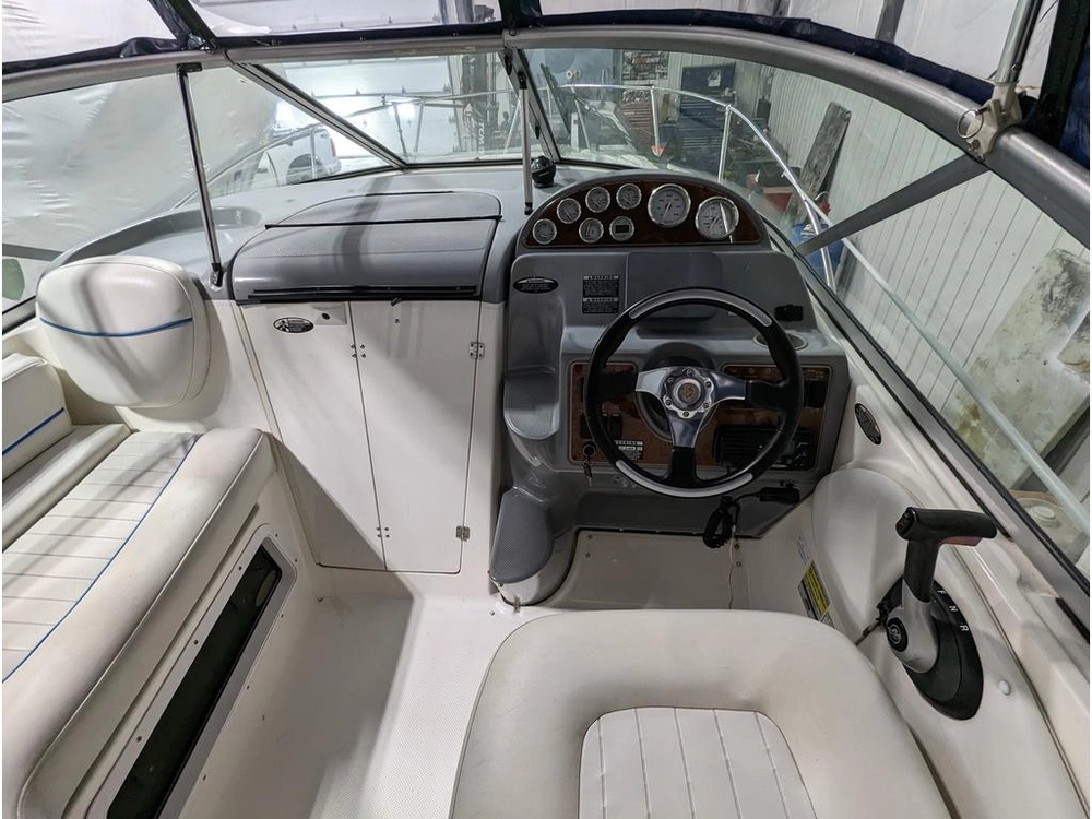 2006 Bayliner 245 alt