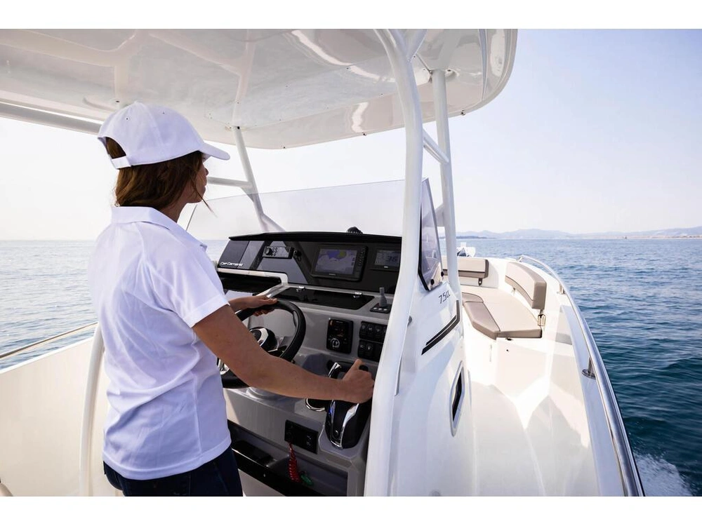 Jeanneau Leader 7.5 Cc - S3 2023 alt