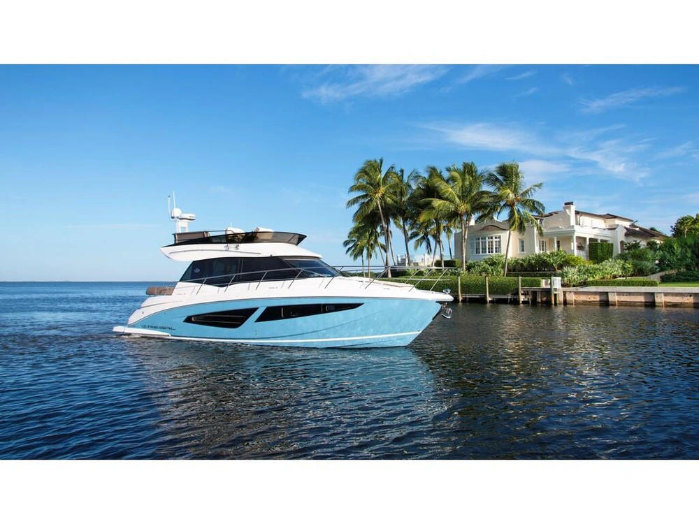 Regal 42 Flybridge 2026 alt