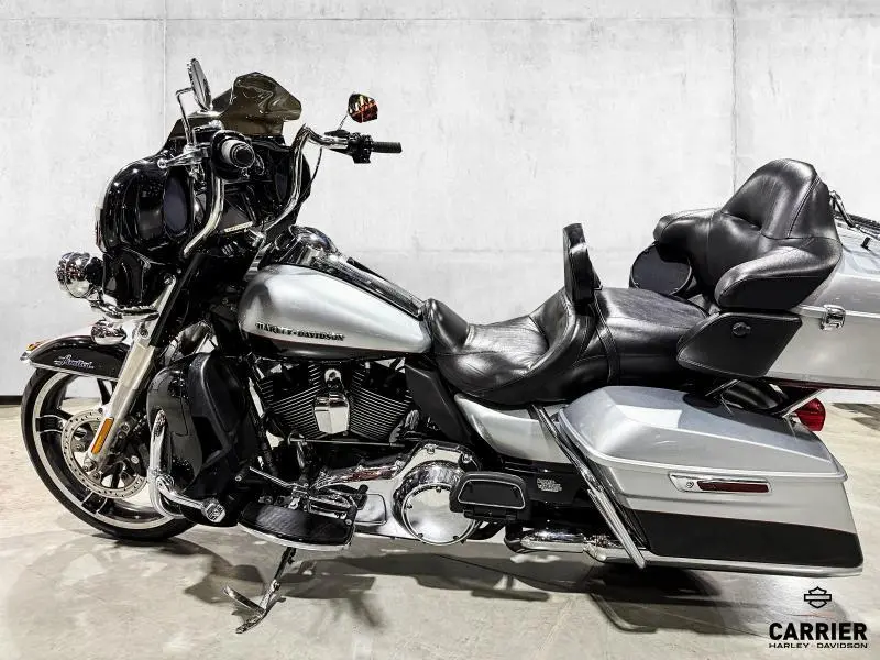 2015 Harley-Davidson Moto Harley-Davidson ELECTRA GLIDE ULTRA LIMITED 2015