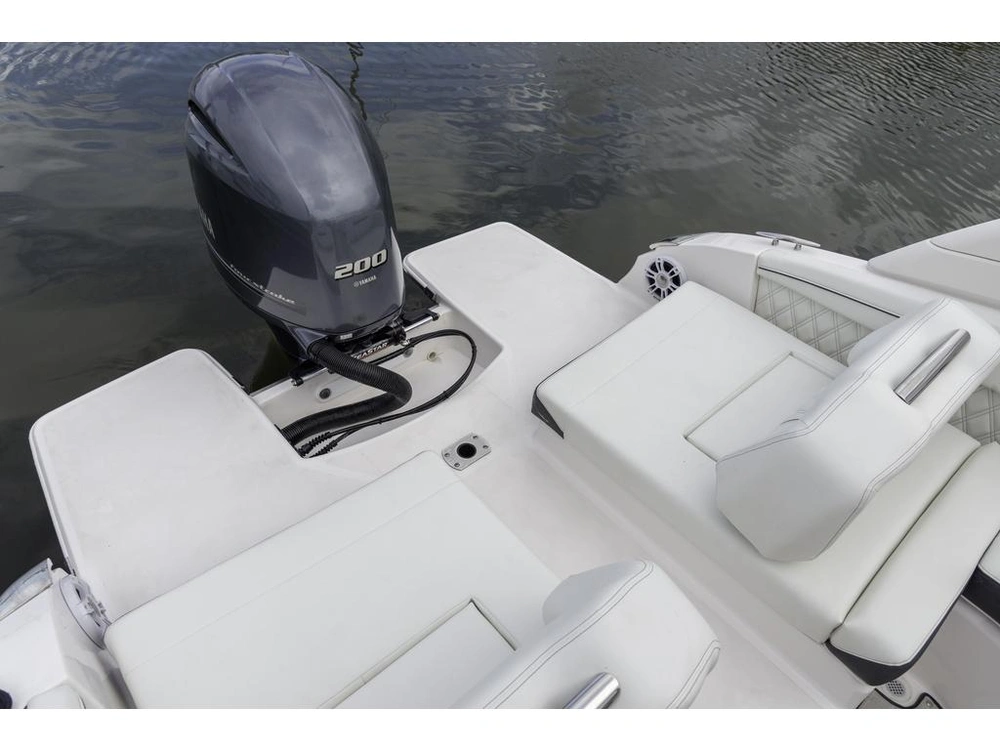 Regal Lx2 2026 alt