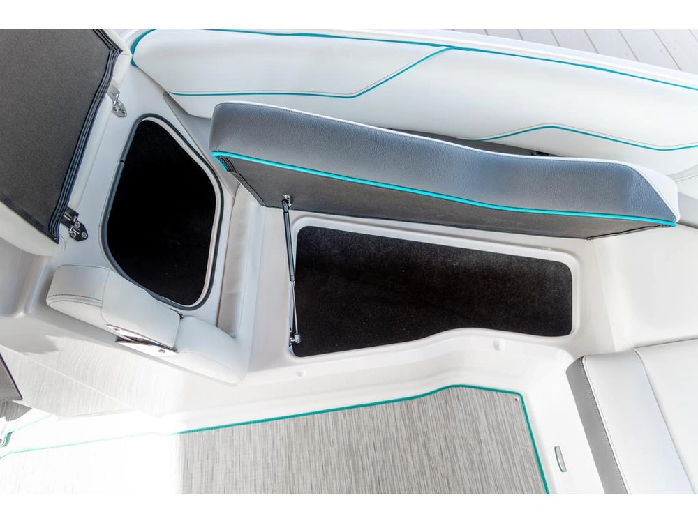 Regal Ls4 Surf 2026 alt